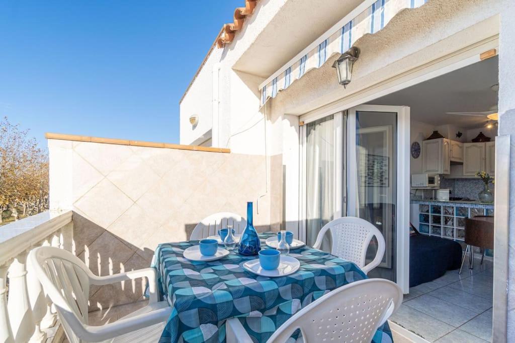 A16-Casa Con Barbacoa En La Playa Villa Empuriabrava Exterior foto